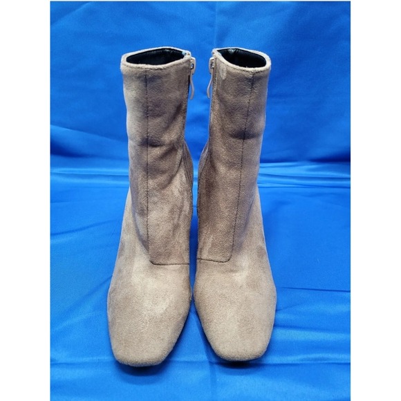 Lulus Women's Faux Suede Taupe High Heel Ankle Boots Size 6 - Picture 3 of 10